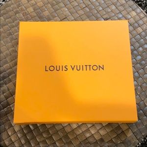 Louis Vuitton box